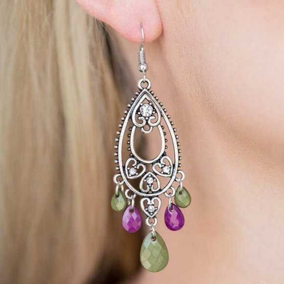 4/$20 NEW! Paparazzi Fashion flirt Teardrop Chandelier Earrings